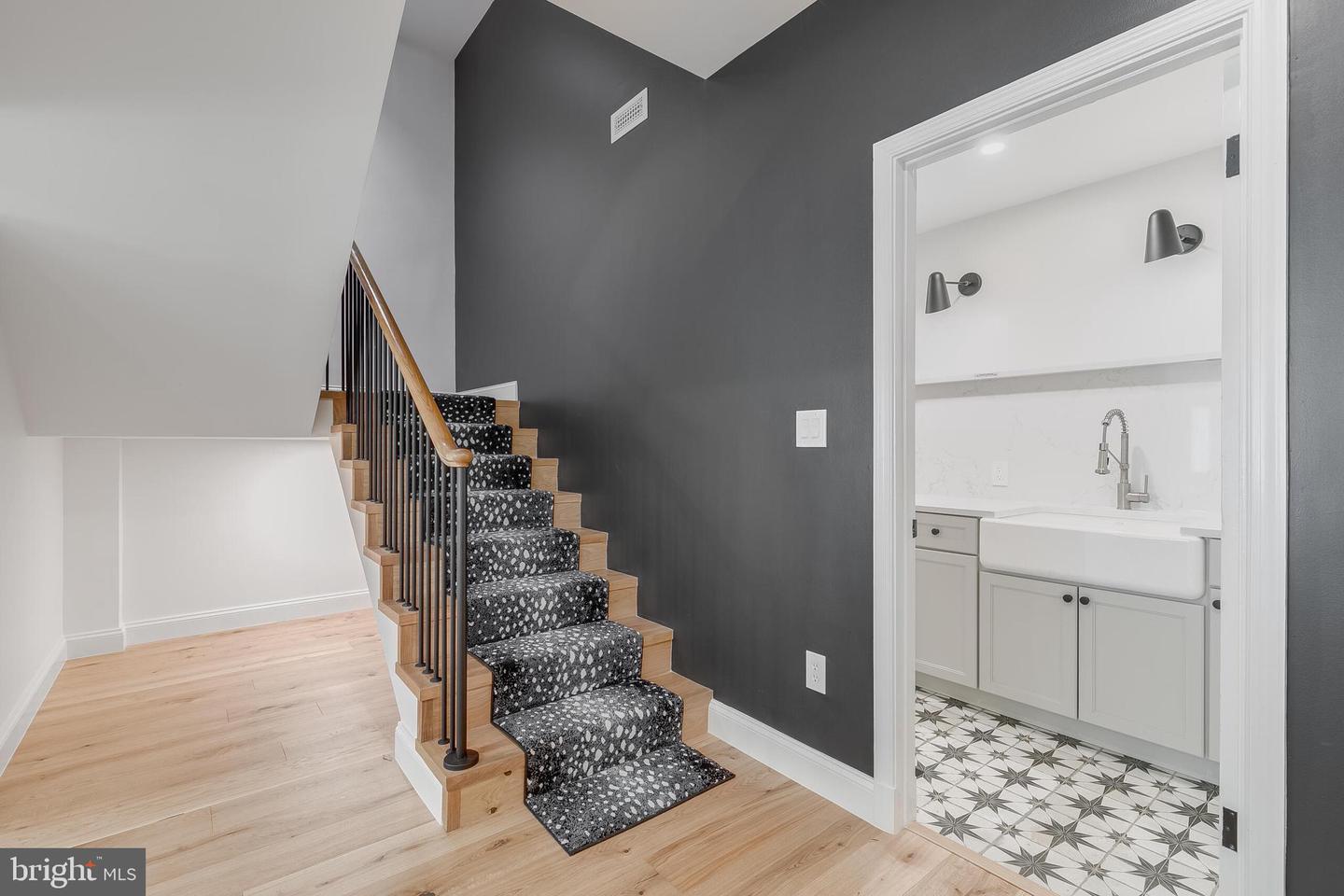 2230 46th St NW