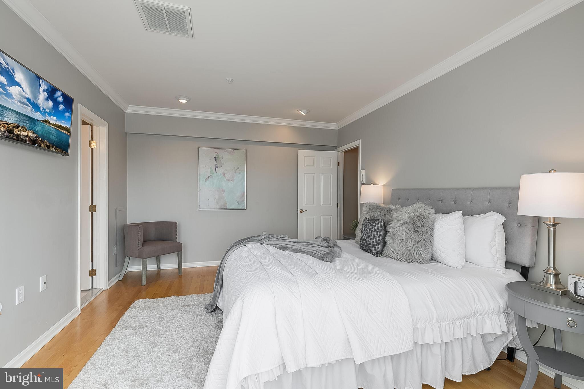 2409 20th St NW #1093