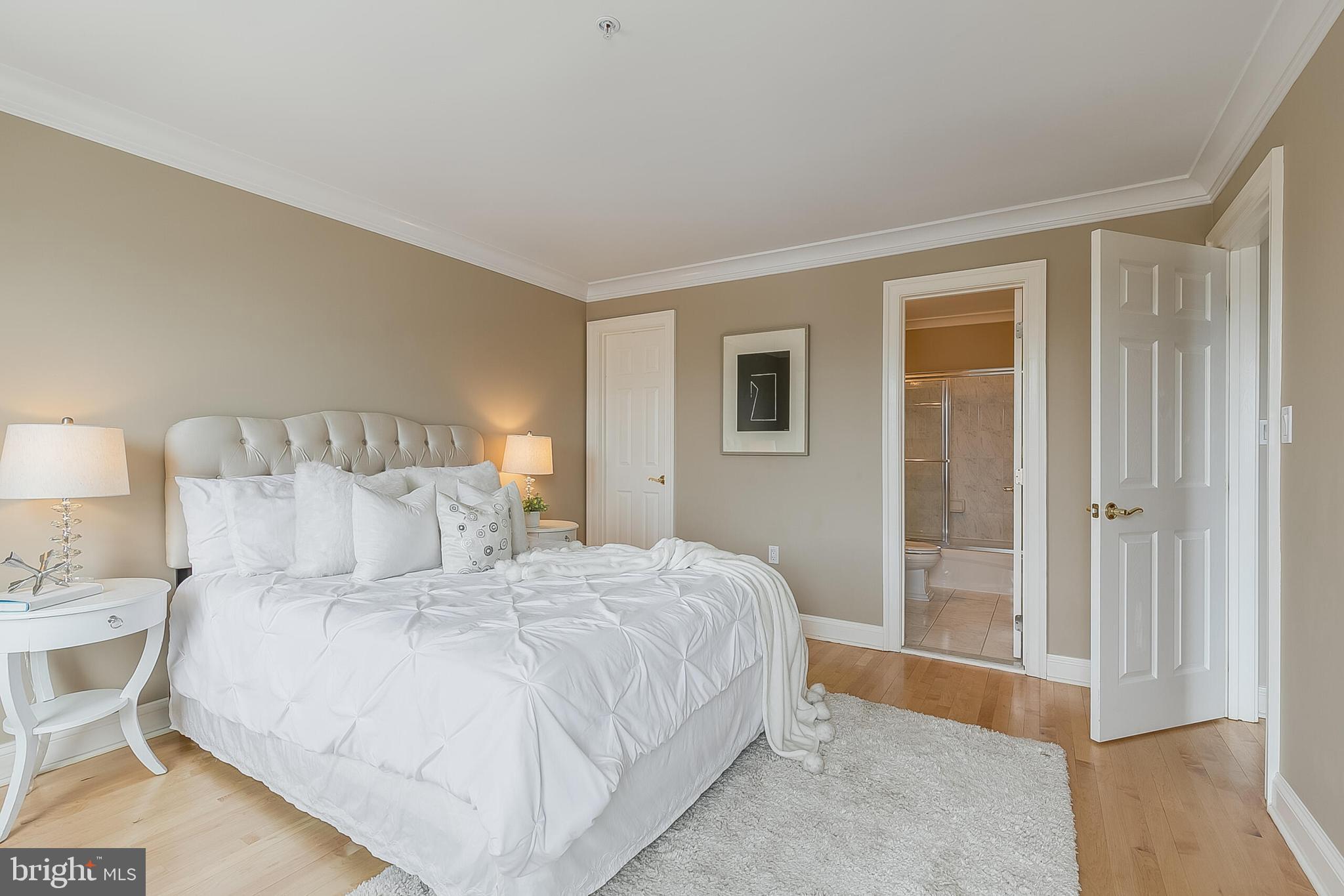 2409 20th St NW #1093