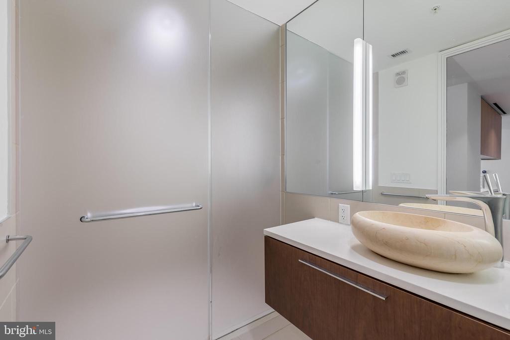 920 I STREET NW Unit: 812