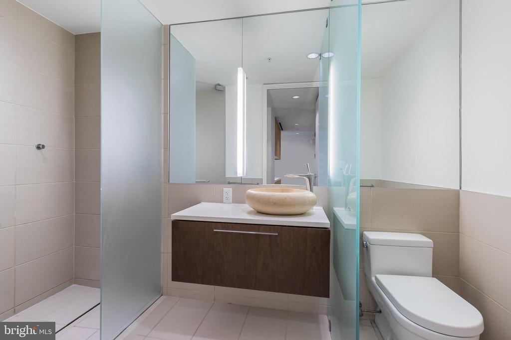 920 I STREET NW Unit: 812