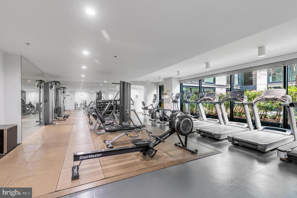 920 I STREET NW Unit: 812