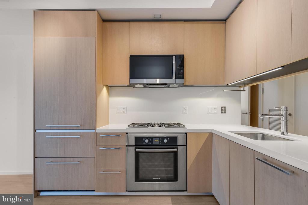 920 I STREET NW Unit: 812