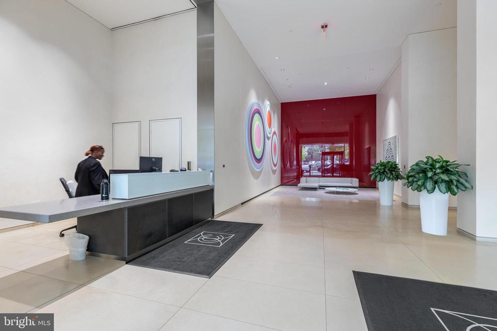 920 I STREET NW Unit: 812