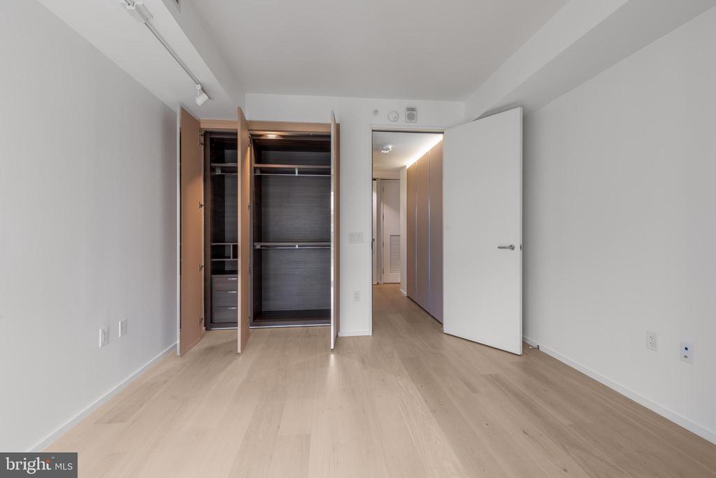 920 I STREET NW Unit: 812