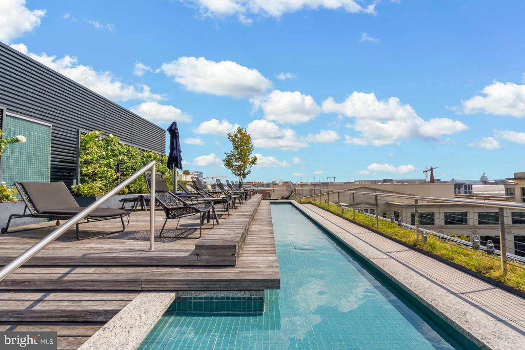 920 I STREET NW Unit: 812
