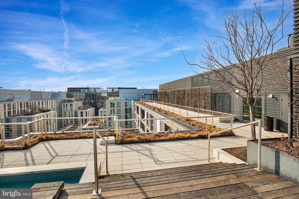 920 I STREET NW Unit: 812
