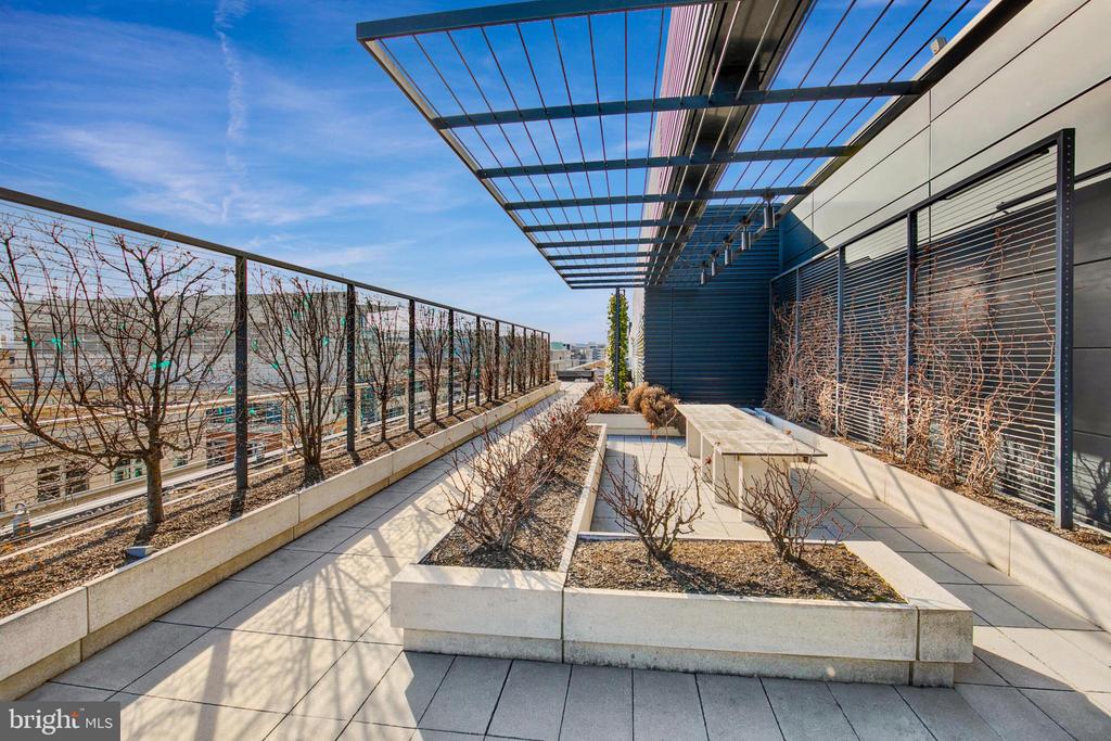 920 I STREET NW Unit: 812