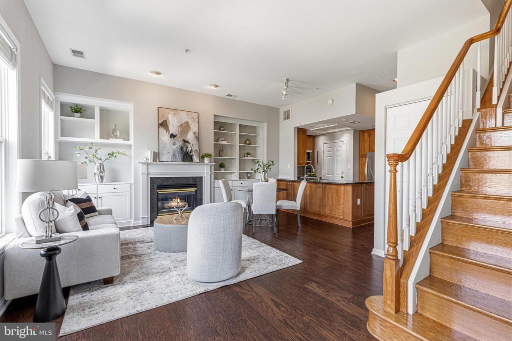 2407 20TH STREET NW Unit: 1096