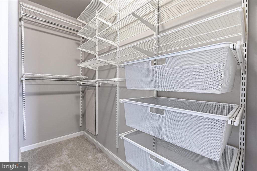 2407 20TH STREET NW Unit: 1096