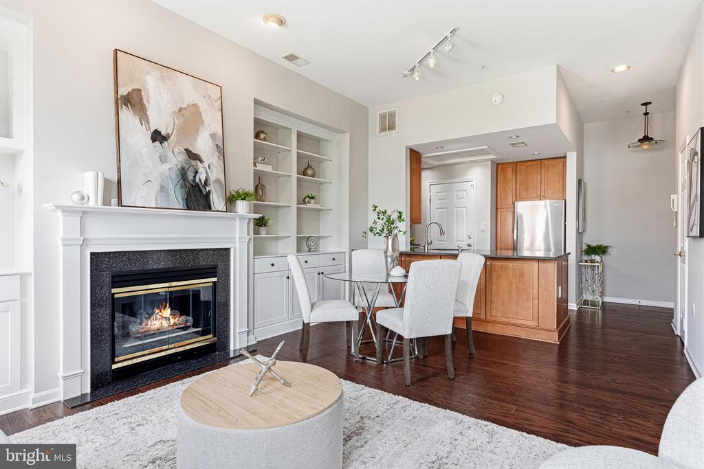 2407 20TH STREET NW Unit: 1096