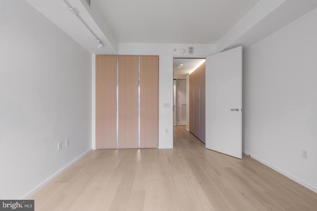920 I STREET NW Unit: 812
