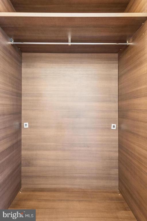 920 I STREET NW Unit: 812