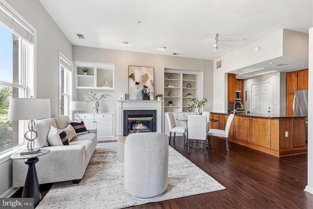 2407 20TH STREET NW Unit: 1096