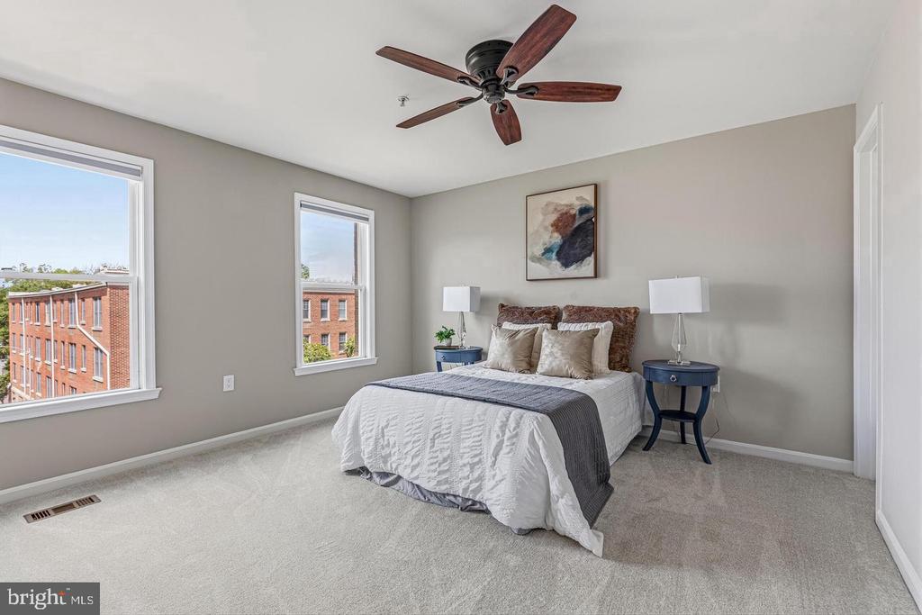 2407 20TH STREET NW Unit: 1096