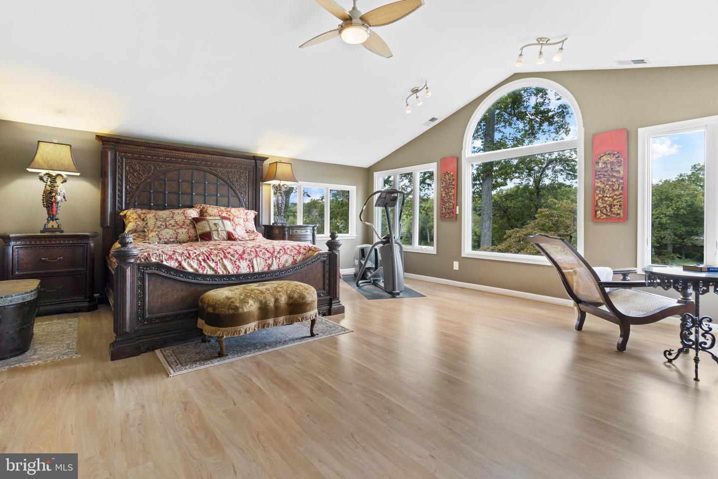 144 ARUNDEL BEACH ROAD