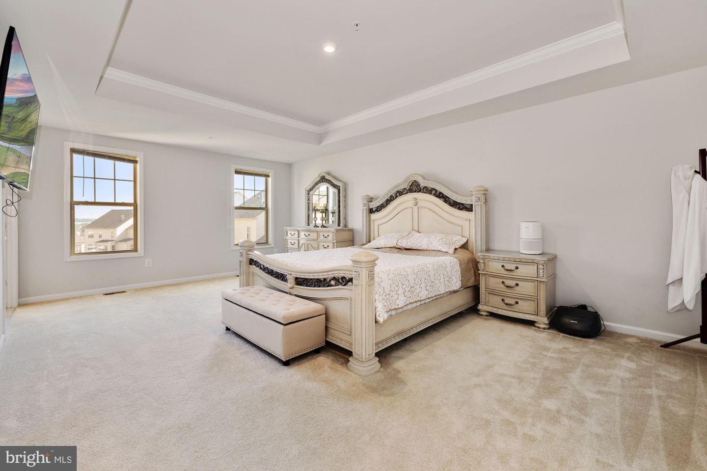 10796 PATHWAY LANE