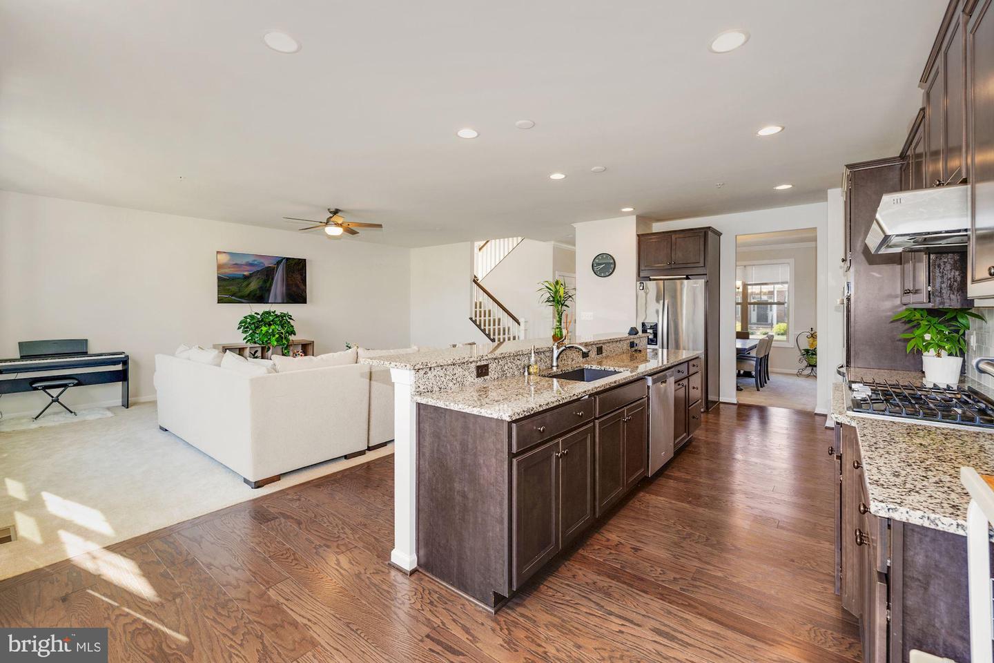10796 PATHWAY LANE