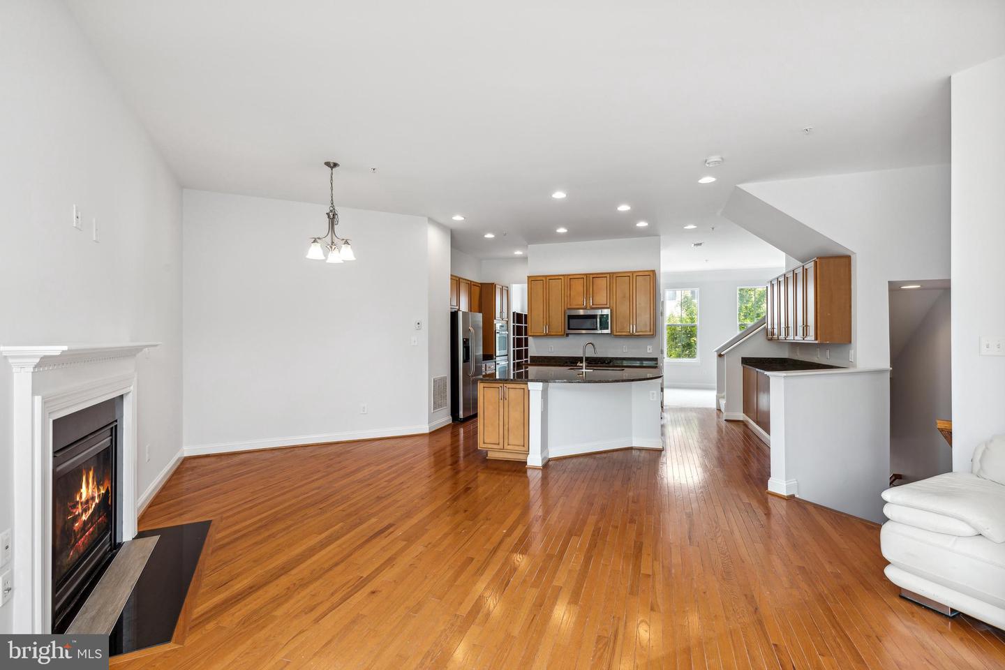 9807 GARDEN RANGES