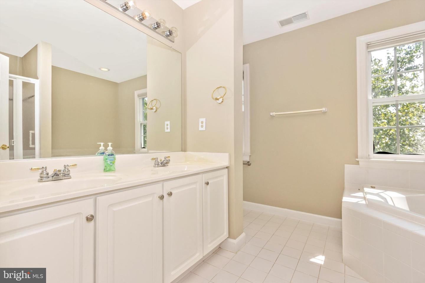 219 CREEK VALLEY LANE