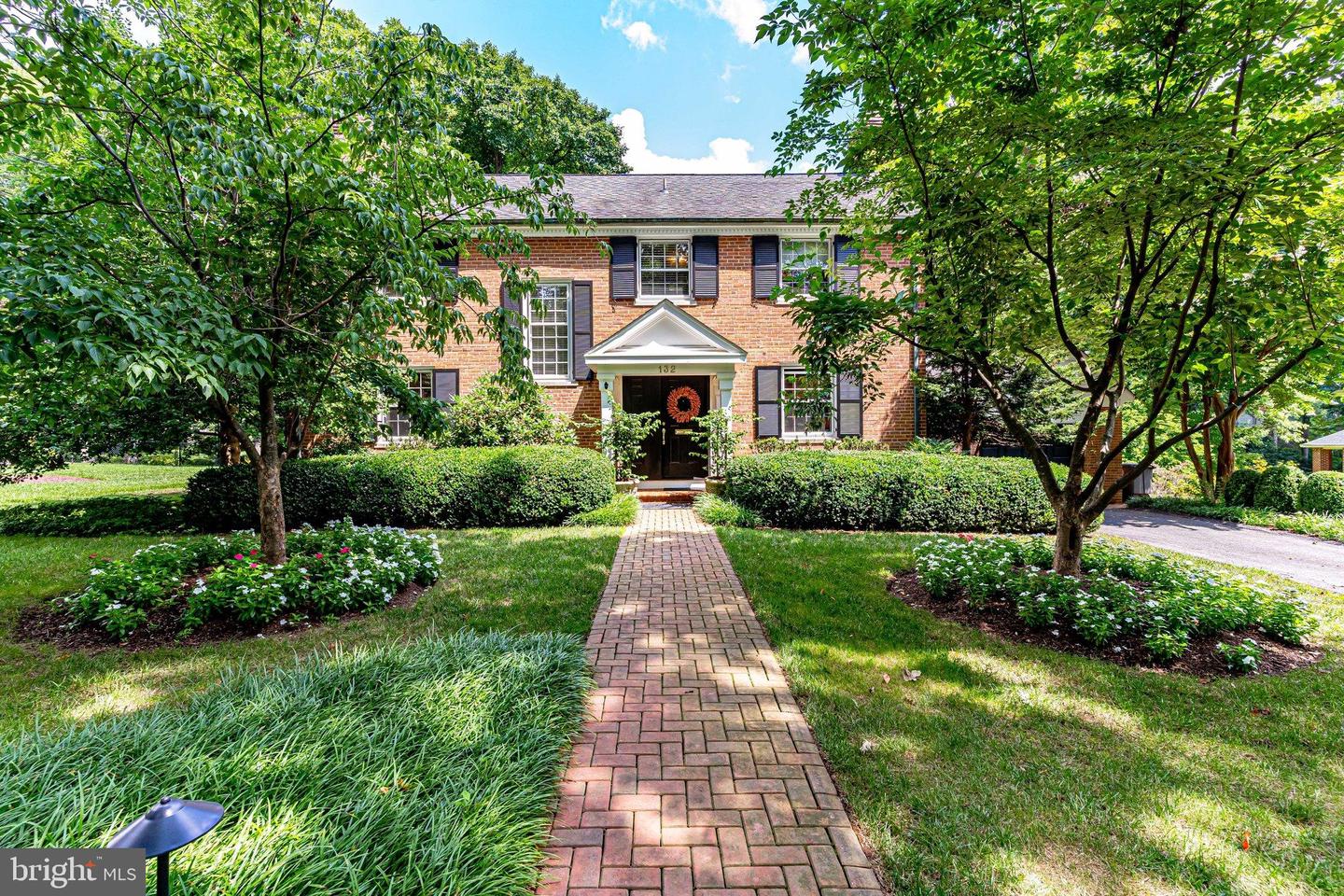 132 S VAN BUREN STREET