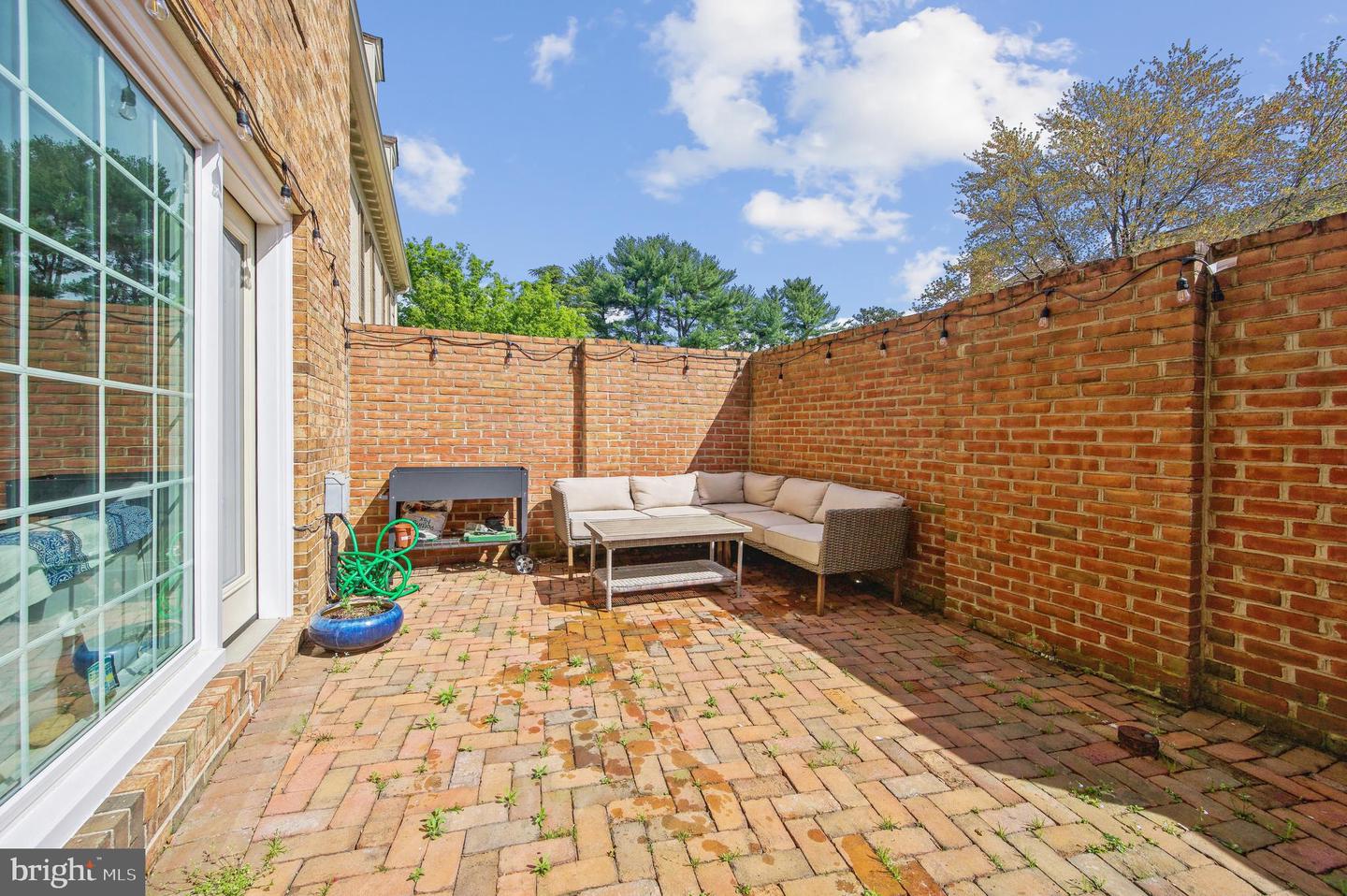 11032 WICKSHIRE WAY Unit: B-2