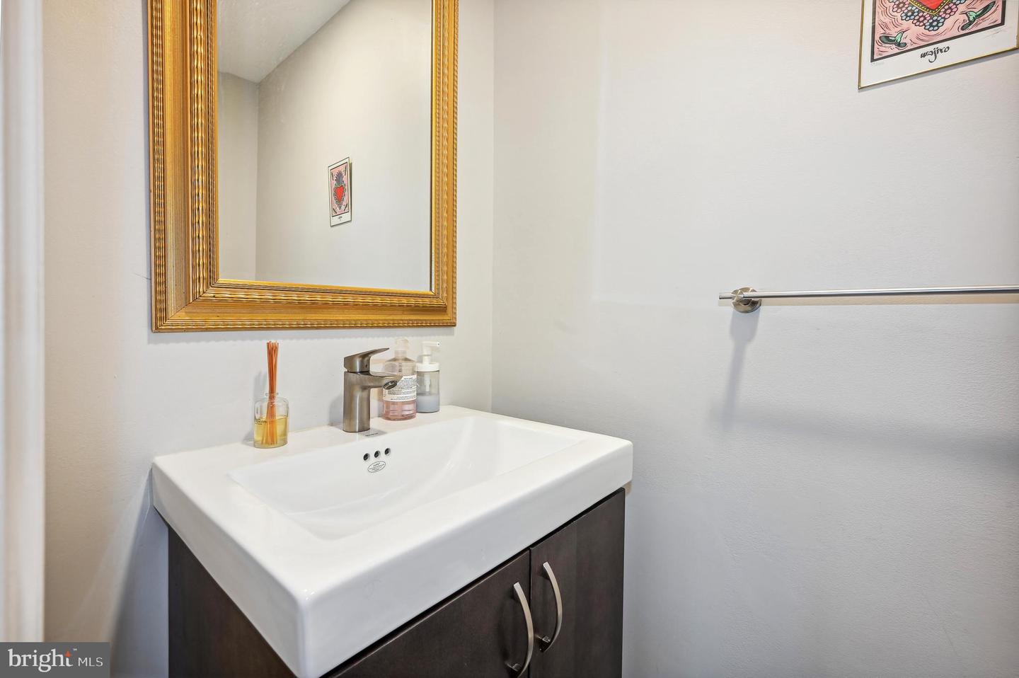 11032 WICKSHIRE WAY Unit: B-2