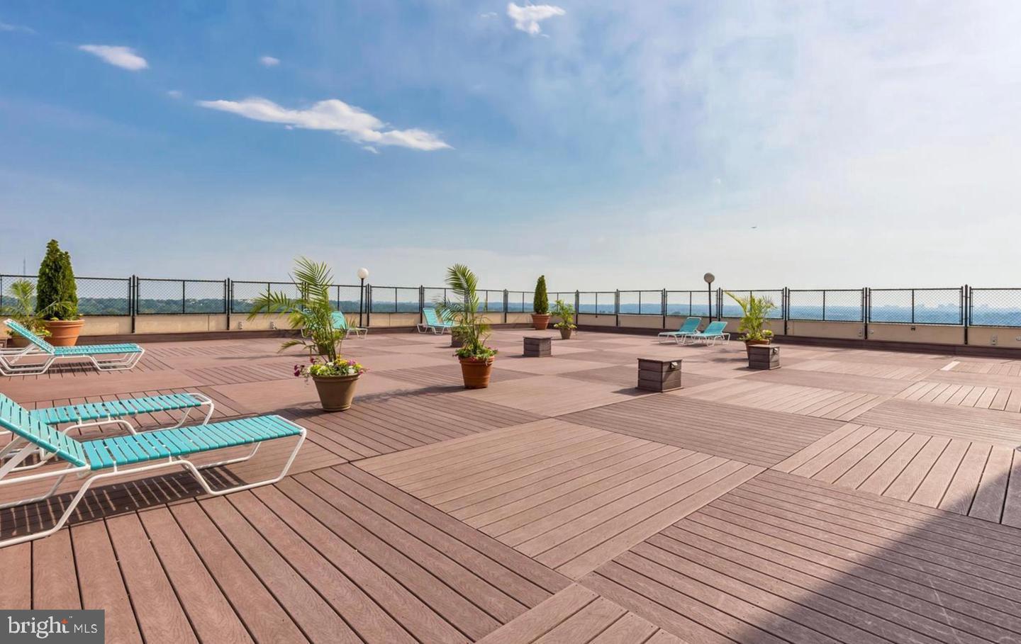 4515 WILLARD AVENUE Unit: 2308S