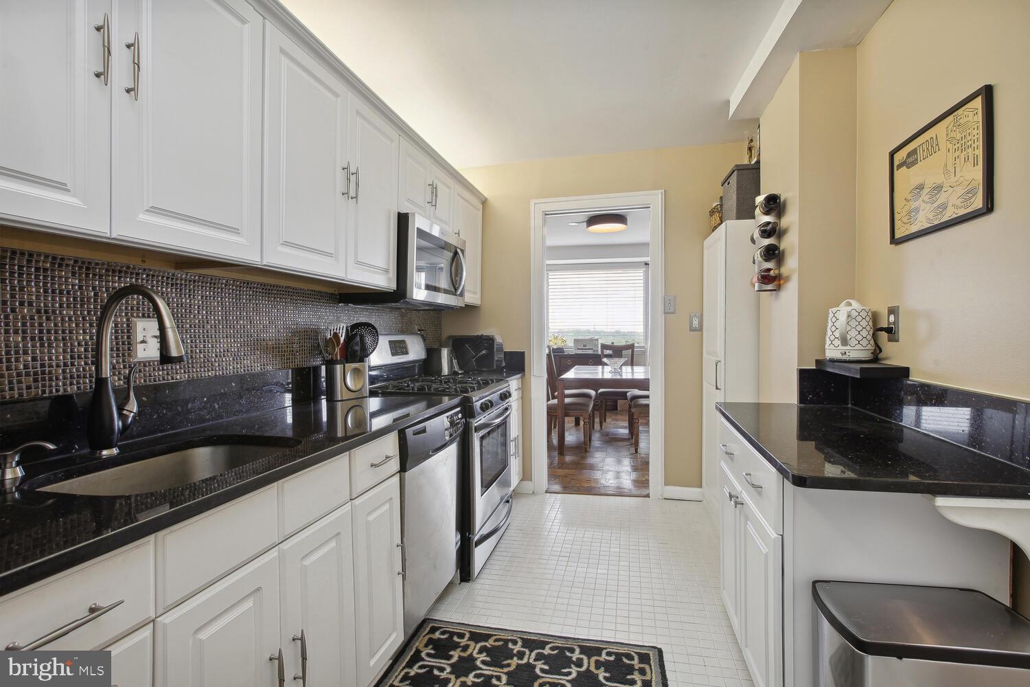 4515 WILLARD AVENUE Unit: 2308S