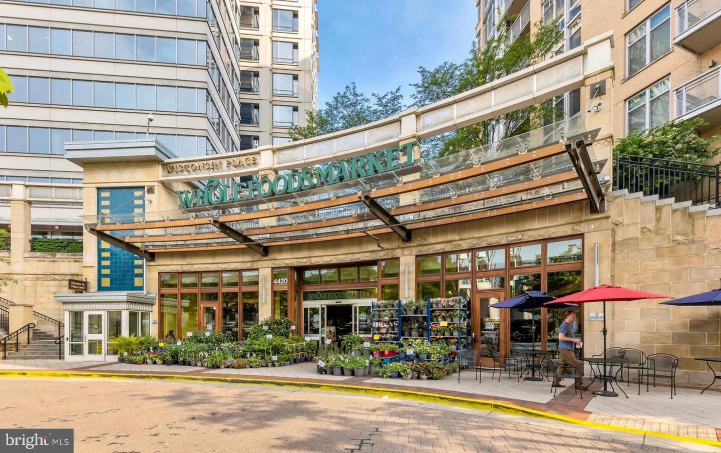 4515 WILLARD AVENUE Unit: 2308S