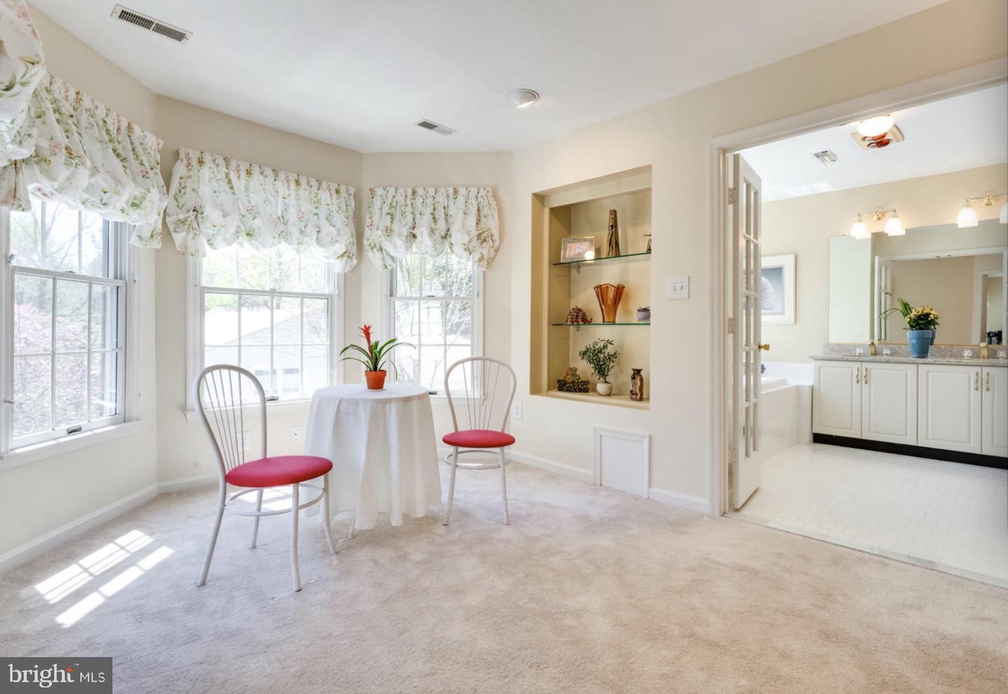 3009 WINDY KNOLL COURT