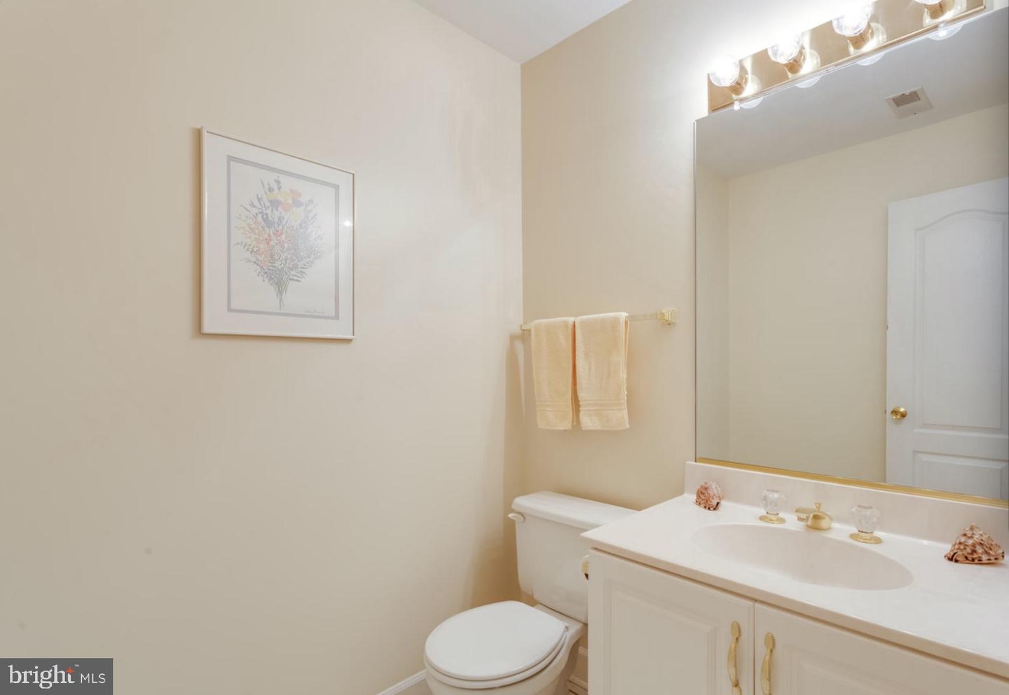 3009 WINDY KNOLL COURT