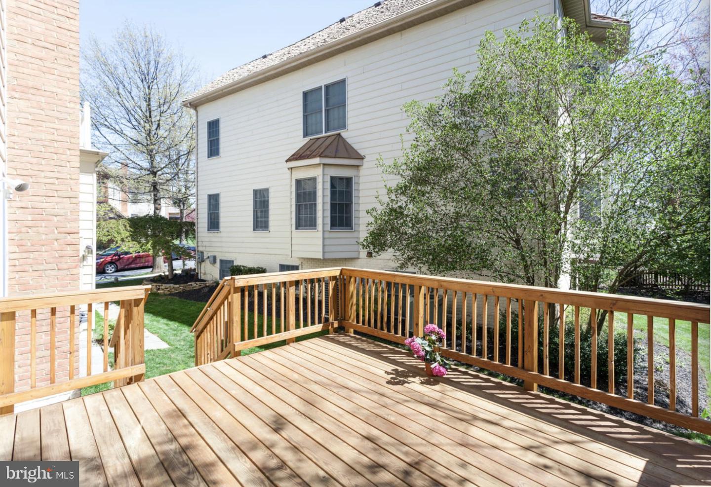 3009 WINDY KNOLL COURT