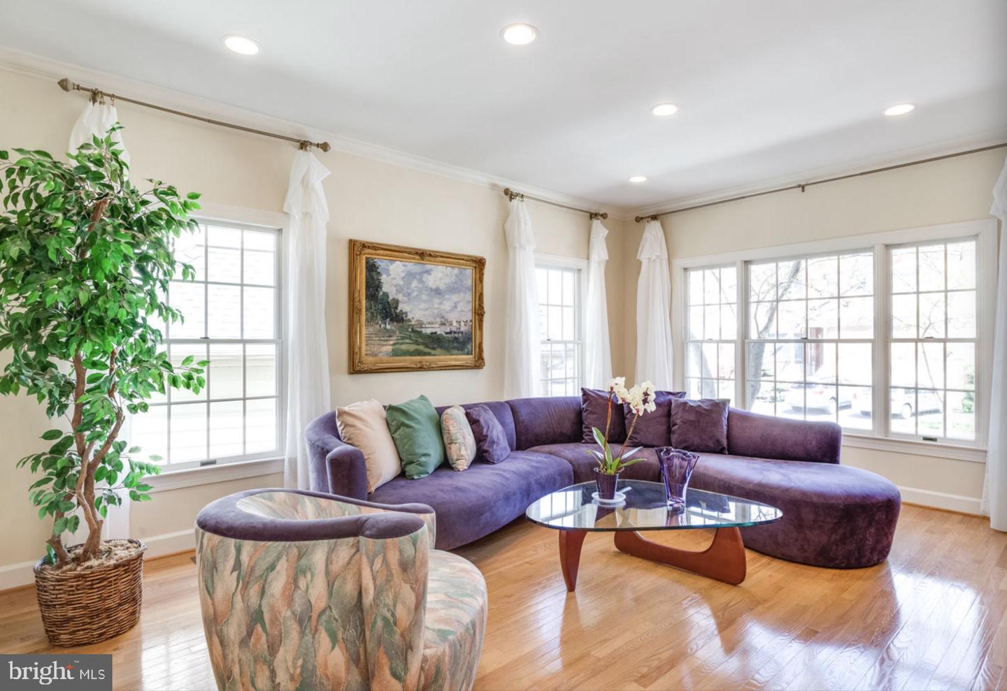 3009 WINDY KNOLL COURT