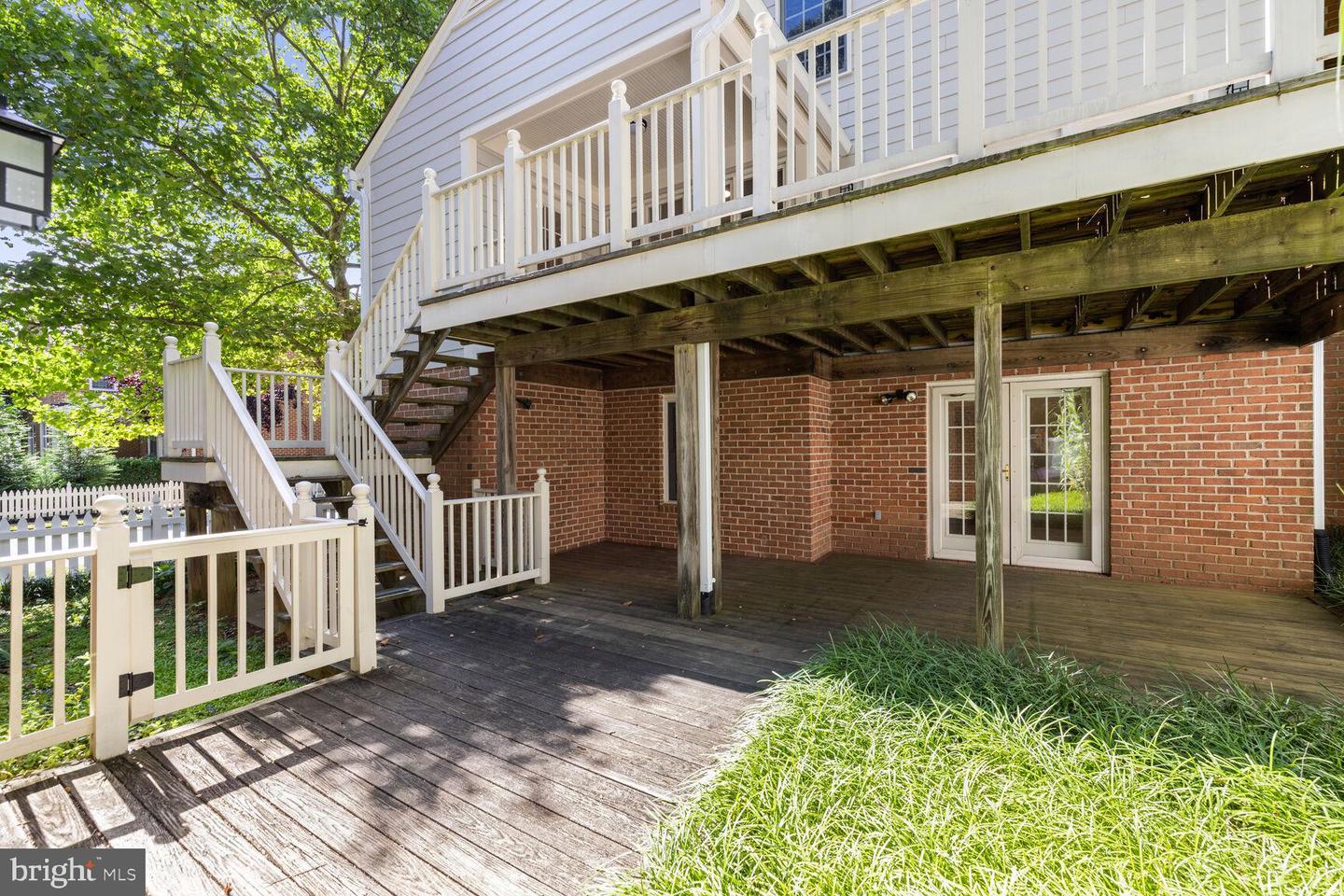 303 Kent Oaks WAY