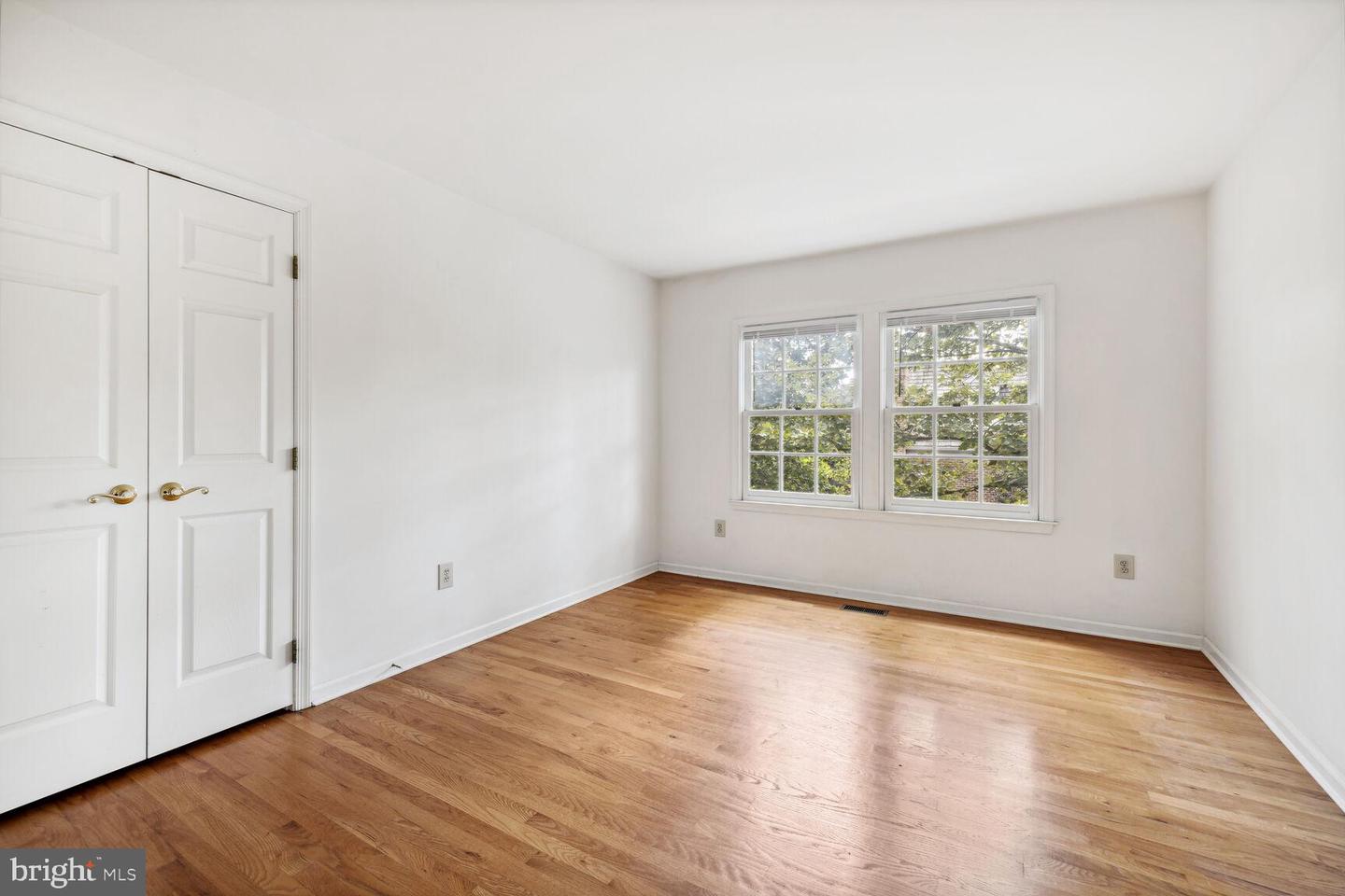 303 Kent Oaks WAY
