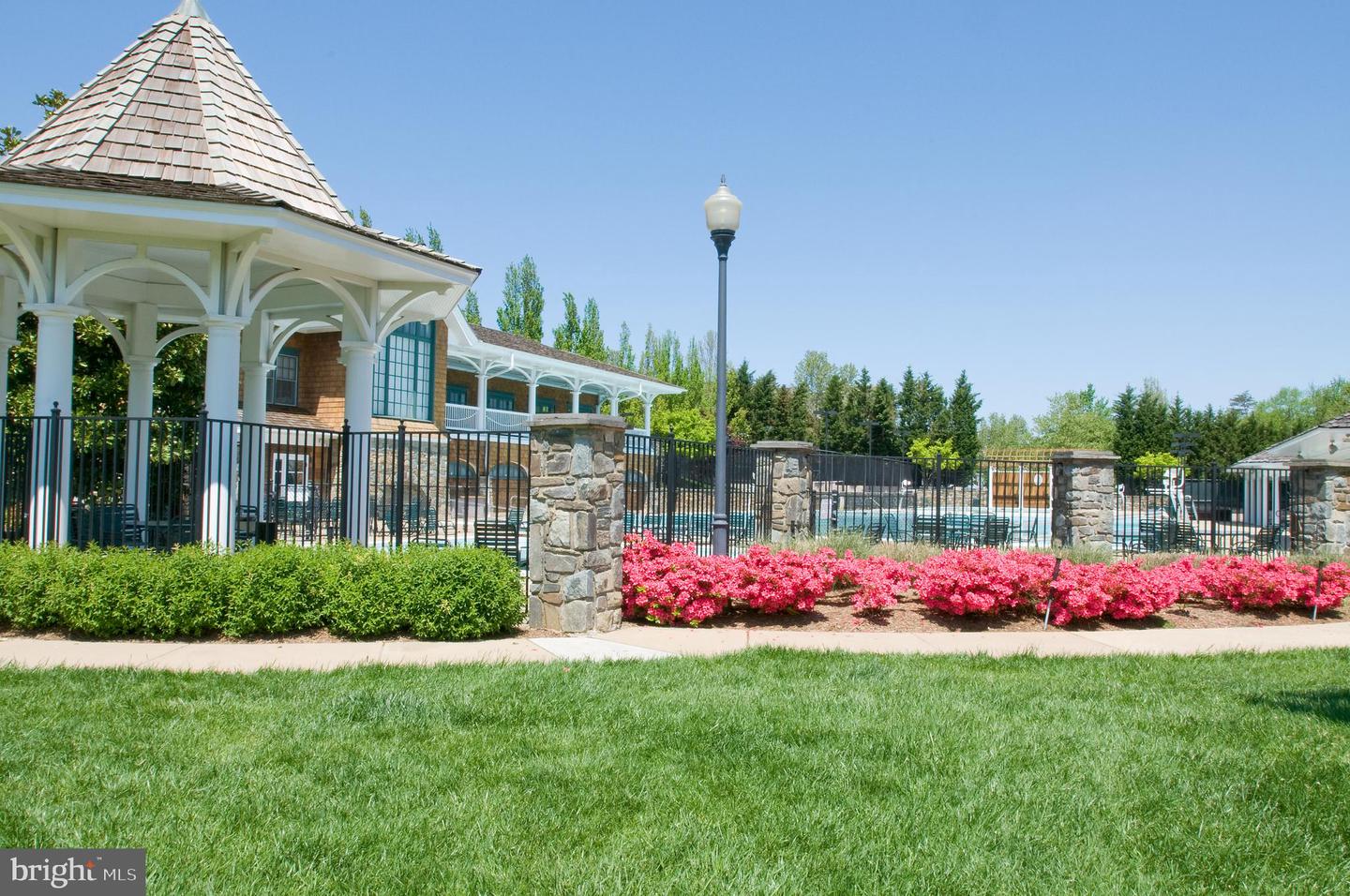 303 Kent Oaks WAY