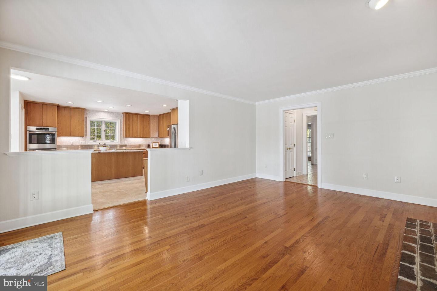 303 Kent Oaks WAY