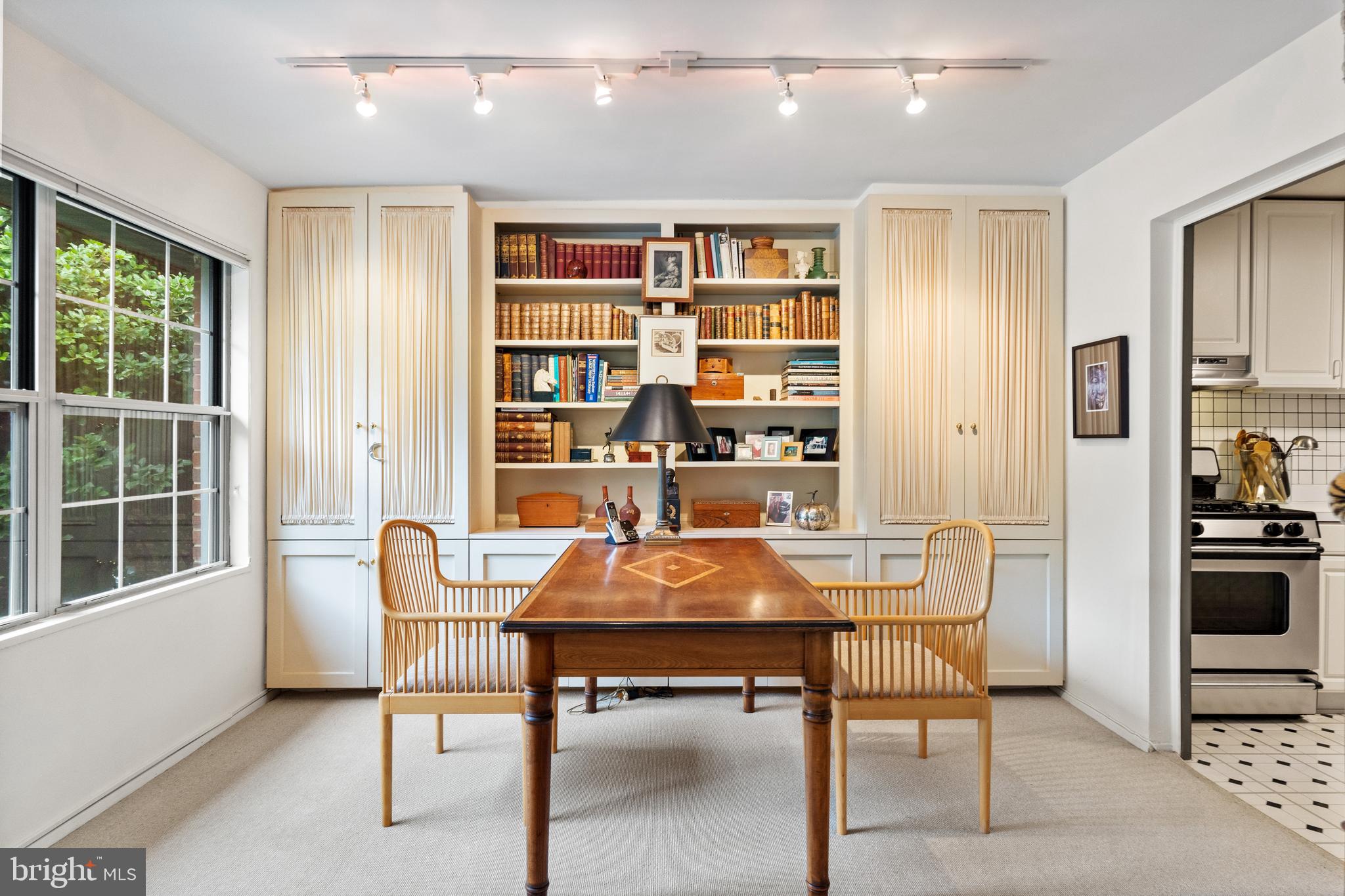 5301 Westbard CIRCLE Unit: 405