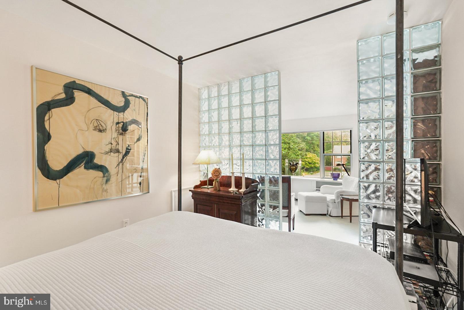 5301 Westbard CIRCLE Unit: 405