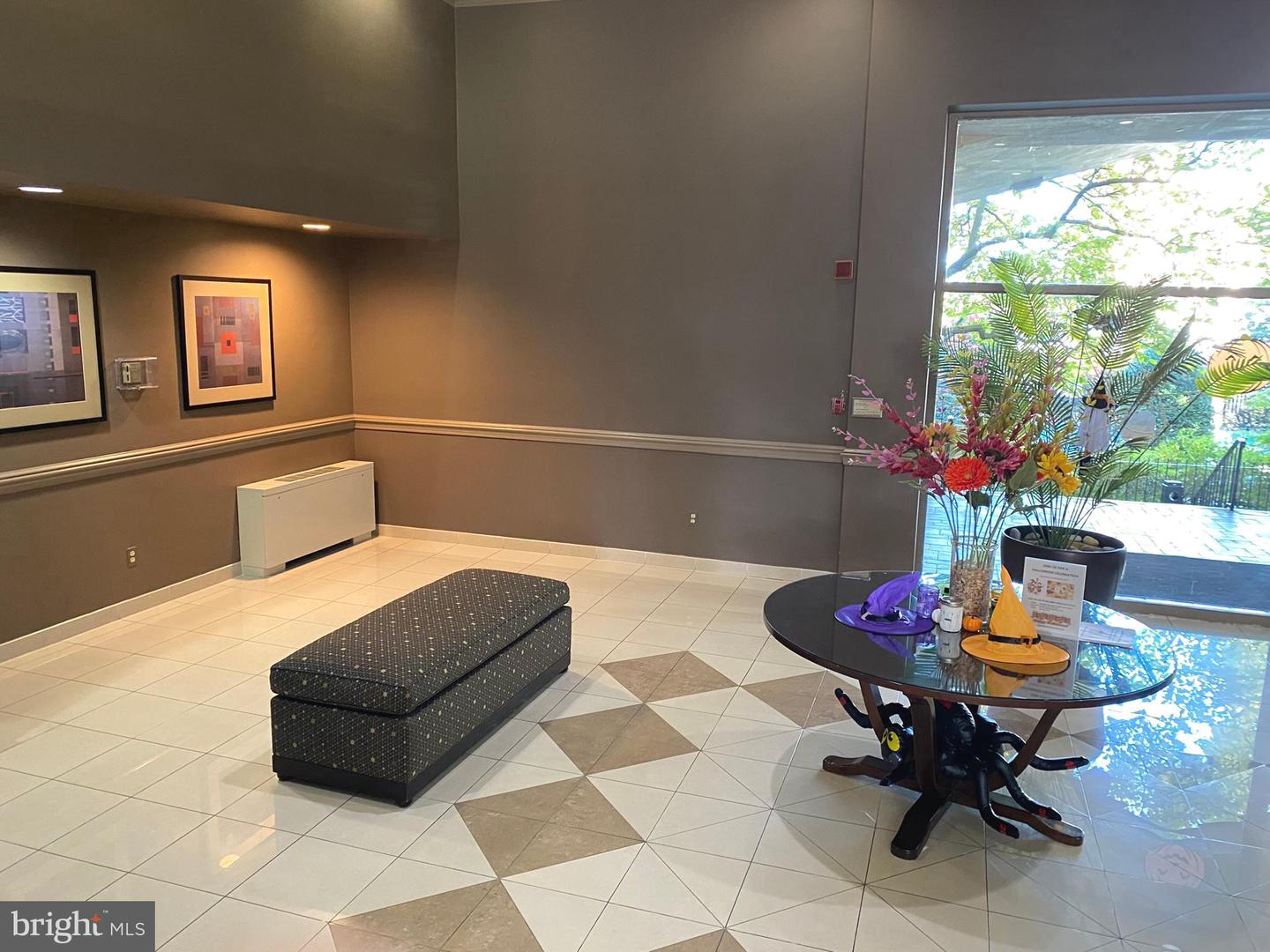 5301 Westbard CIRCLE Unit: 405