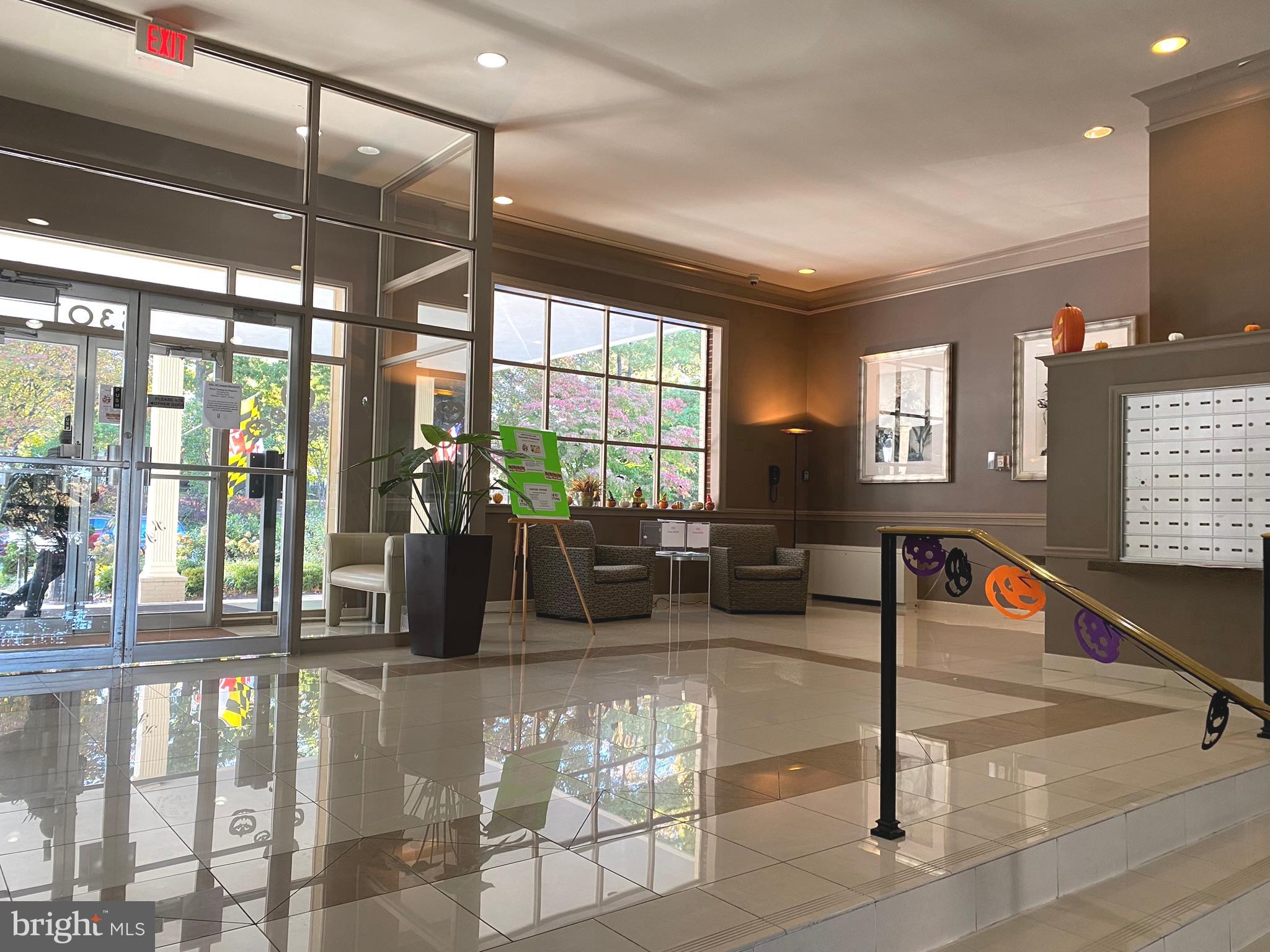 5301 Westbard CIRCLE Unit: 405