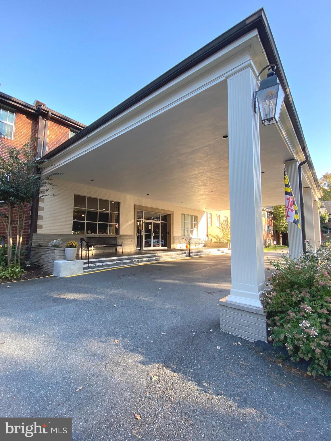 5301 Westbard CIRCLE Unit: 405