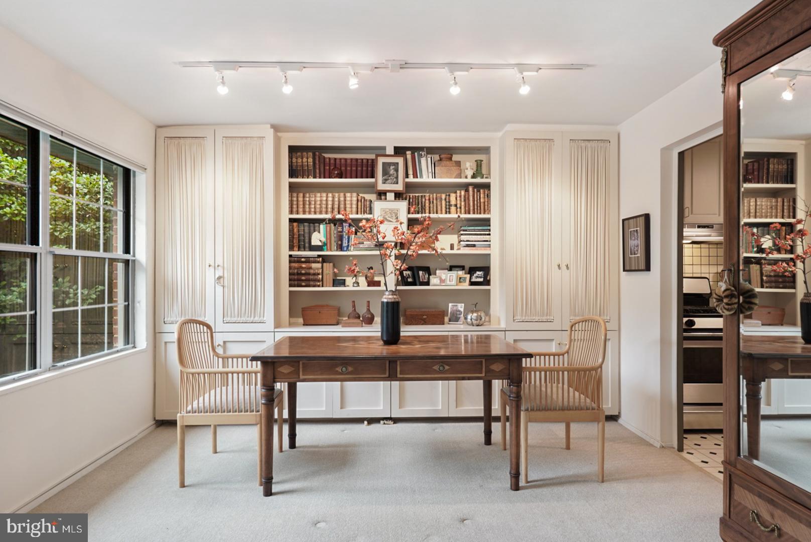 5301 Westbard CIRCLE Unit: 405