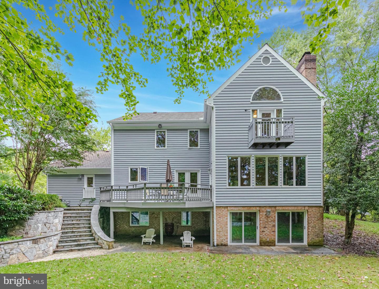9225 Vendome DRIVE