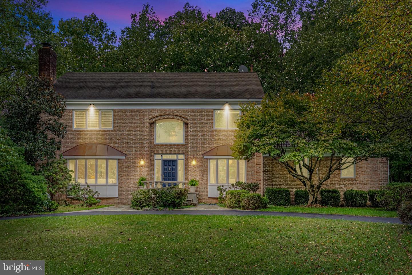 9225 Vendome DRIVE