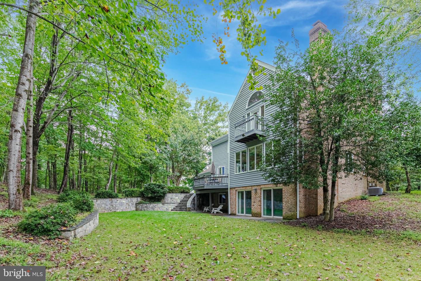 9225 Vendome DRIVE