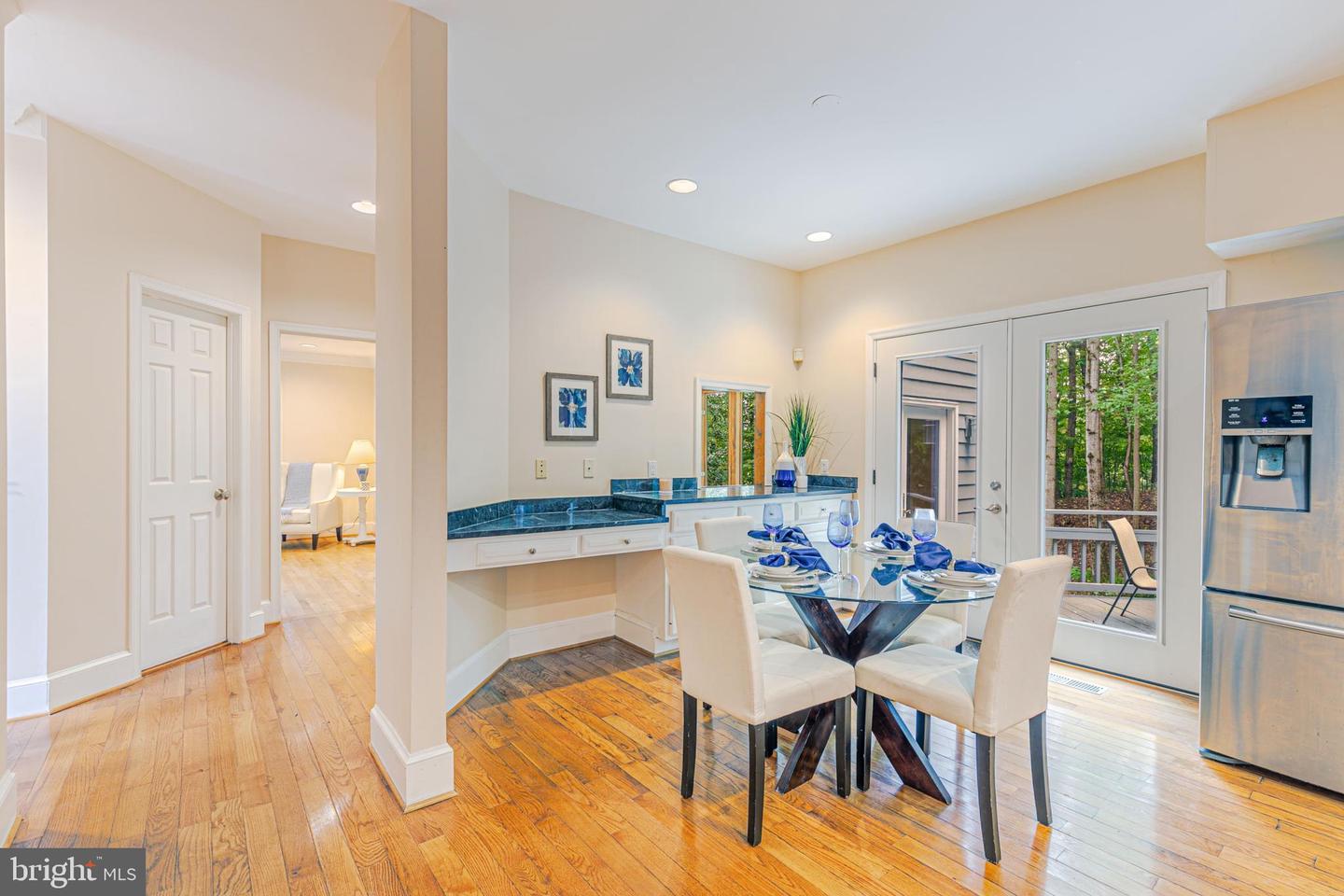 9225 Vendome DRIVE