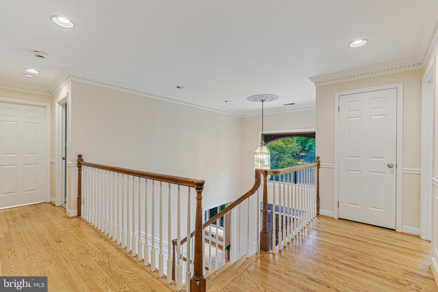9225 Vendome DRIVE