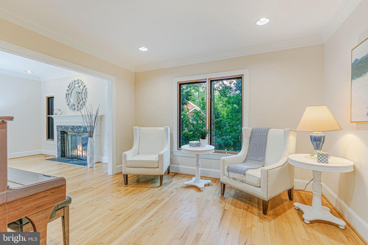 9225 Vendome DRIVE